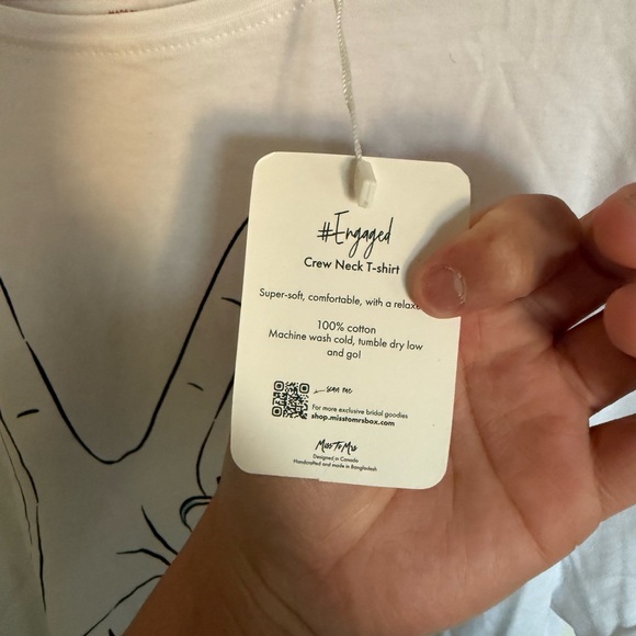 NWT Women’s Engaged Graphic T-Shirt Miss to Mrs Bridal Era Wedding Sz XL Cotton - Picture 4 of 6